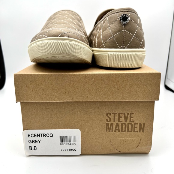 EUC Women’s Steve Madden Ecentrcq Grey Quilted Slip On Sneaker Size 8 - Picture 3 of 8